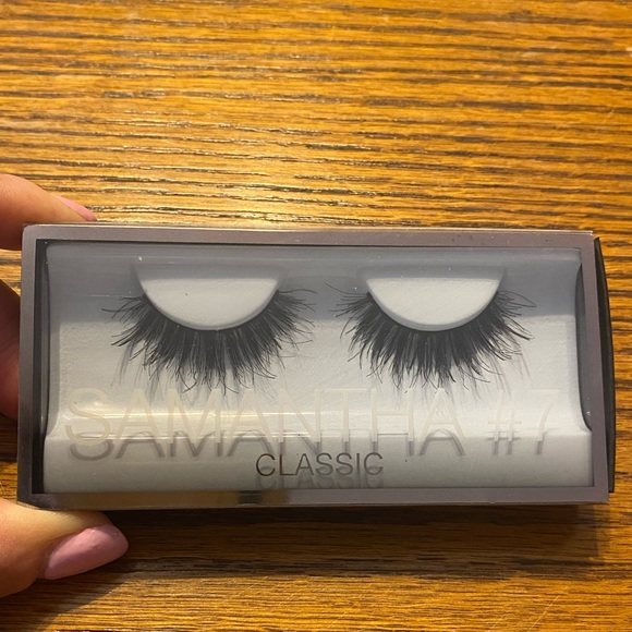 Lash Bundle - Picture 4 of 16